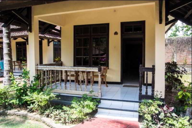 Kuta Indah Hotel Exterior foto