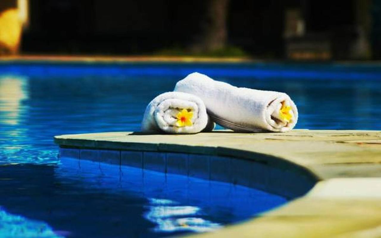 Kuta Indah Hotel Exterior foto