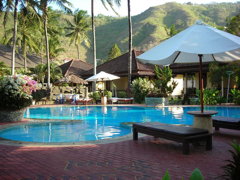 Kuta Indah Hotel Exterior foto